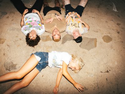 Amyl and the Sniffers